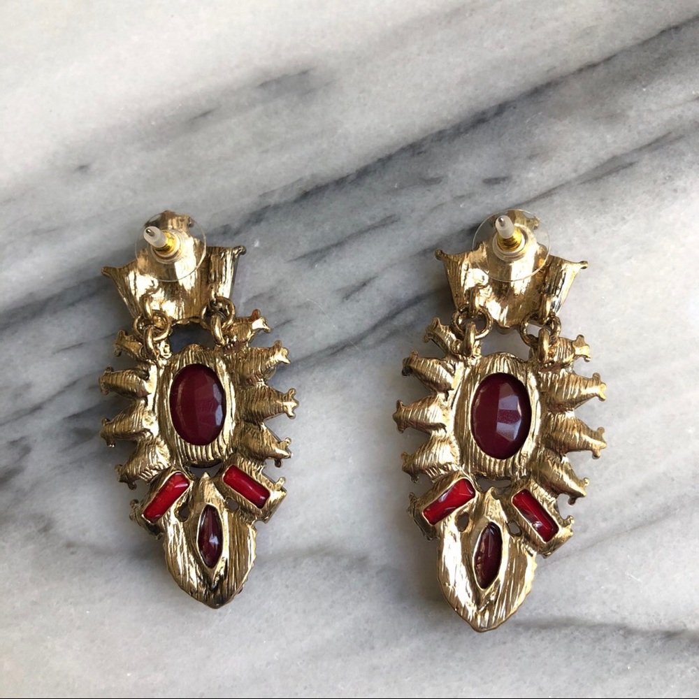 Red framed acrylic stone statement drop earrings - Picture 6 of 8
